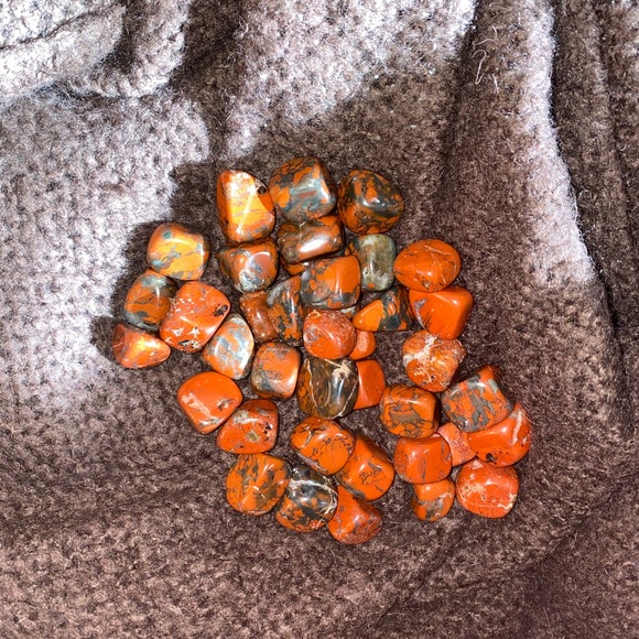 Assorted Red Bloodstone tumble stone - Picture 5 of 7